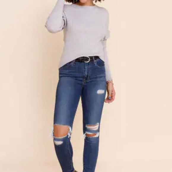 Franchesca’s Gray Chris Flounced Ribbed Sweater - Picture 2 of 6